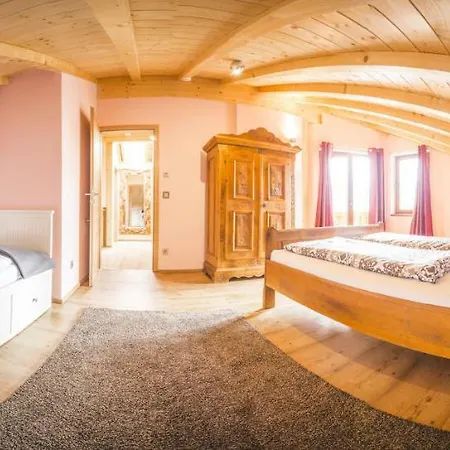 Apartment Downtown Alpi