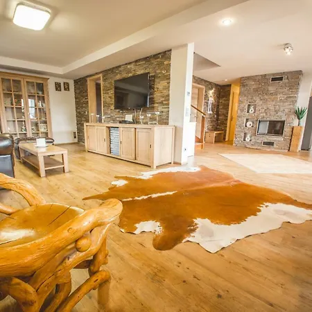 Daire Downtown Alpi *